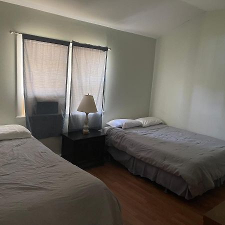 La Plaza Del Sol Motel Mashpee Eksteriør billede