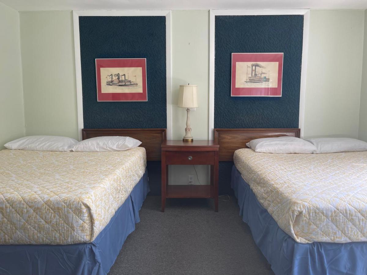 La Plaza Del Sol Motel Mashpee Eksteriør billede