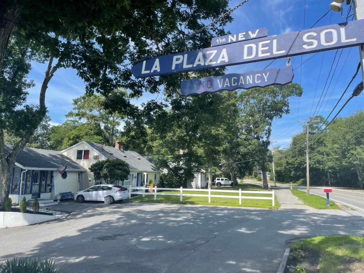 La Plaza Del Sol Motel Mashpee Eksteriør billede