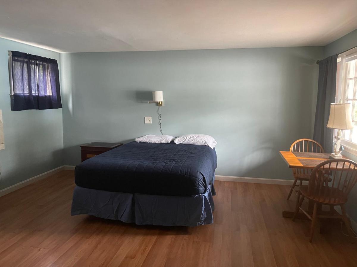 La Plaza Del Sol Motel Mashpee Eksteriør billede