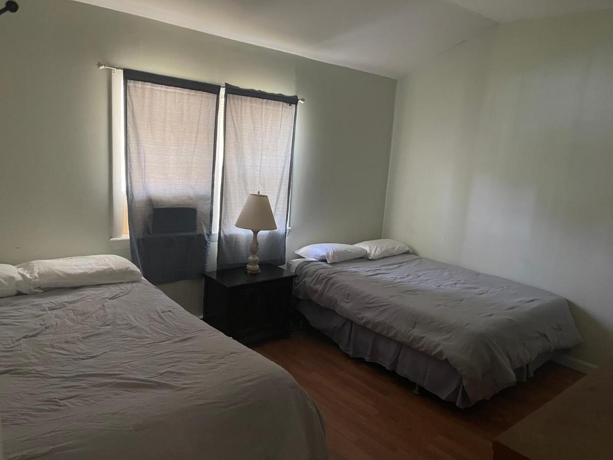 La Plaza Del Sol Motel Mashpee Eksteriør billede