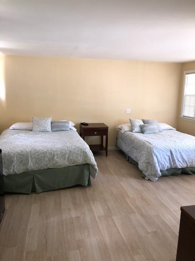 La Plaza Del Sol Motel Mashpee Eksteriør billede