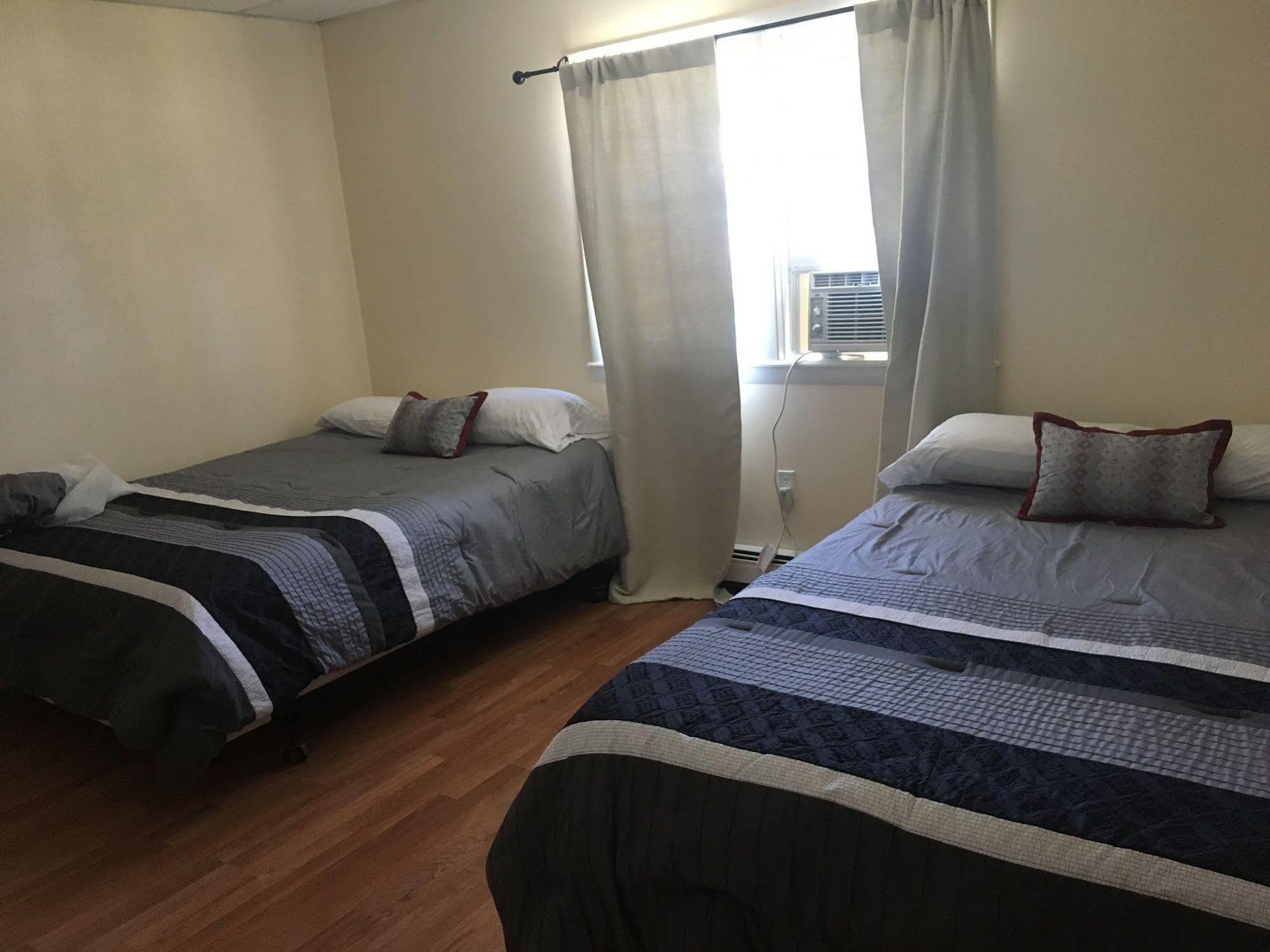 La Plaza Del Sol Motel Mashpee Eksteriør billede