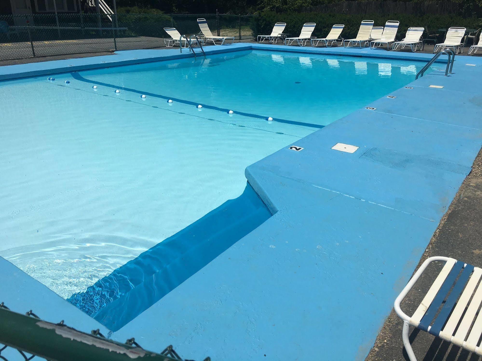 La Plaza Del Sol Motel Mashpee Eksteriør billede