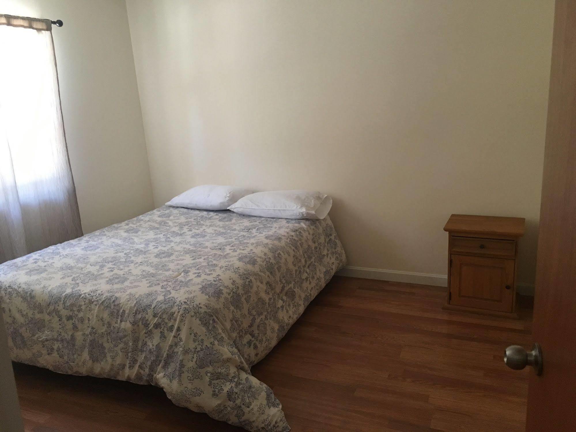 La Plaza Del Sol Motel Mashpee Eksteriør billede