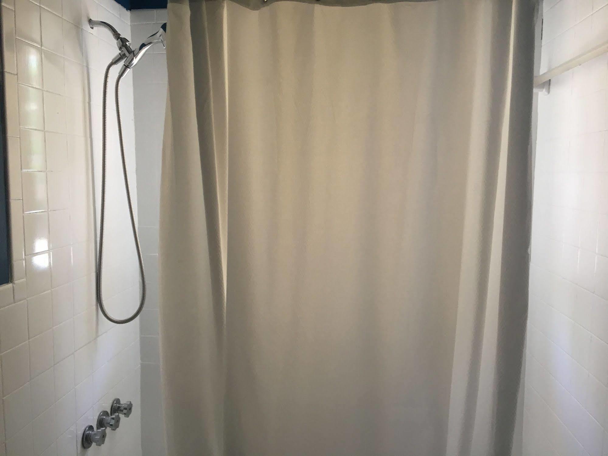 La Plaza Del Sol Motel Mashpee Eksteriør billede