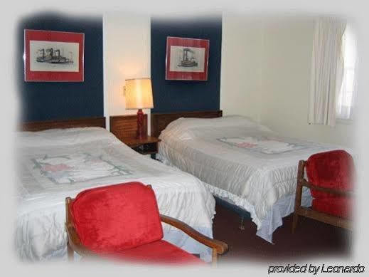 La Plaza Del Sol Motel Mashpee Eksteriør billede